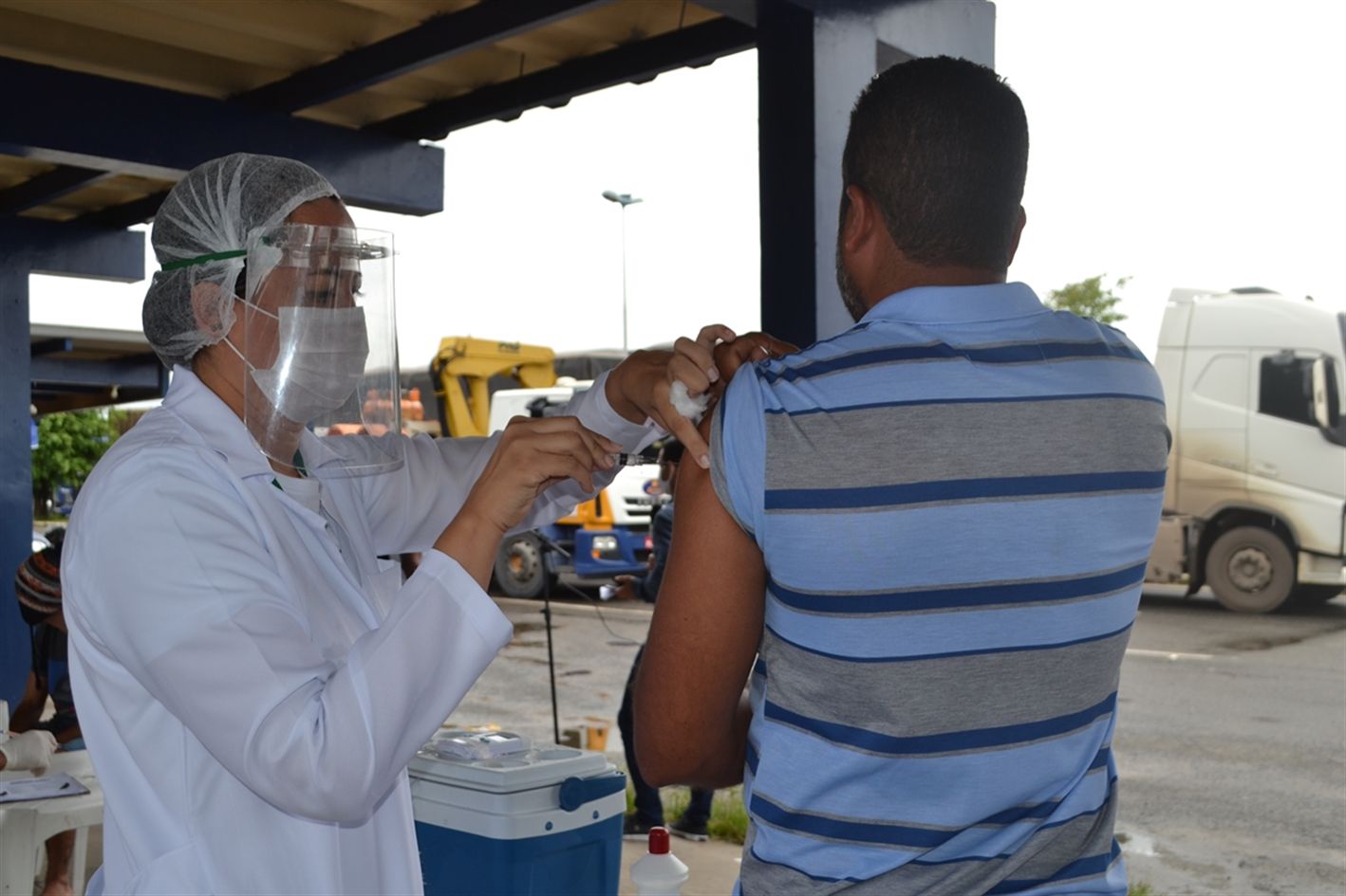 Rondonópolis começou a vacinar os caminhoneiros contra a covid 19