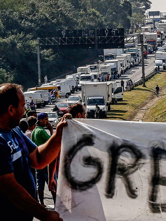 Por Que Os Caminhoneiros Entraram Em Greve
