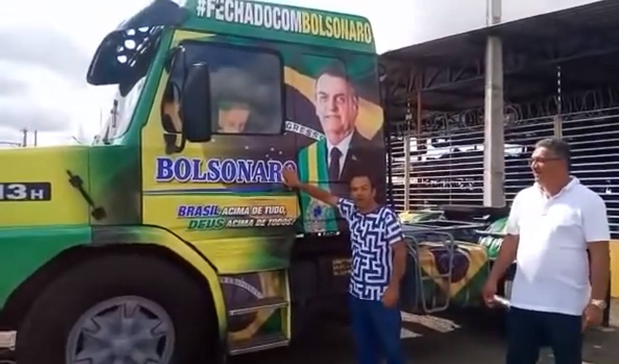 Bolsonaro é convidado a conduzir um 113H em sua homenagem