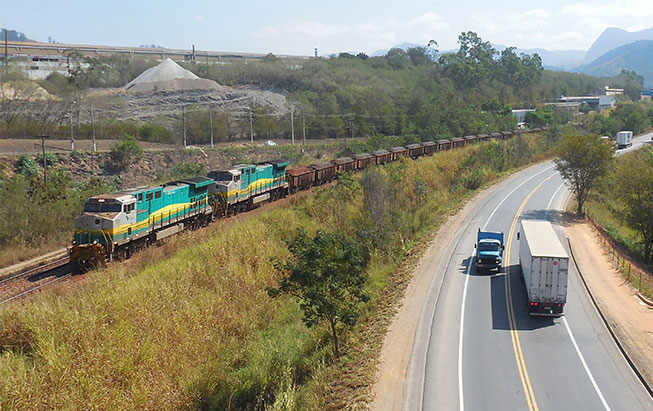 Saiba se as ferrovias podem tomar o transporte de carga dos caminhões