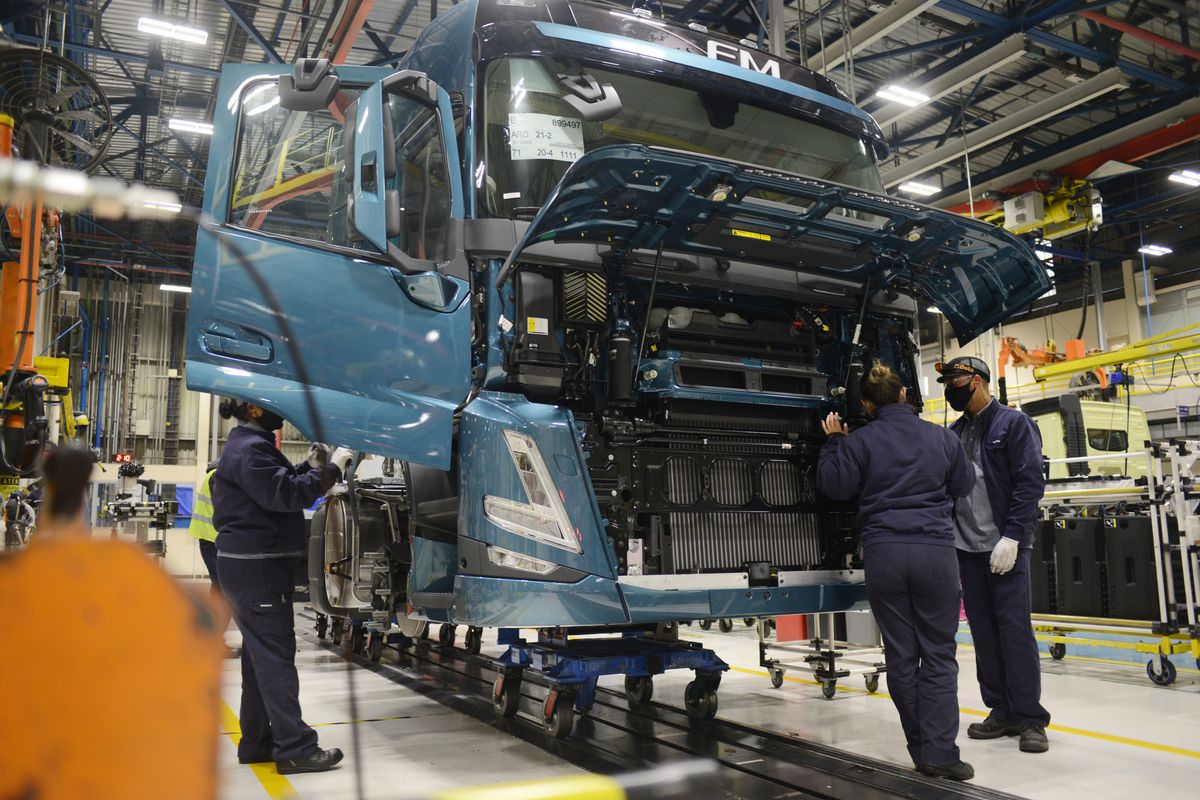 A produção de caminhões tem o melhor desempenho desde 2013
