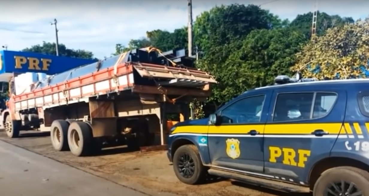 Vários caminhões são apreendidos com traseiras arqueadas