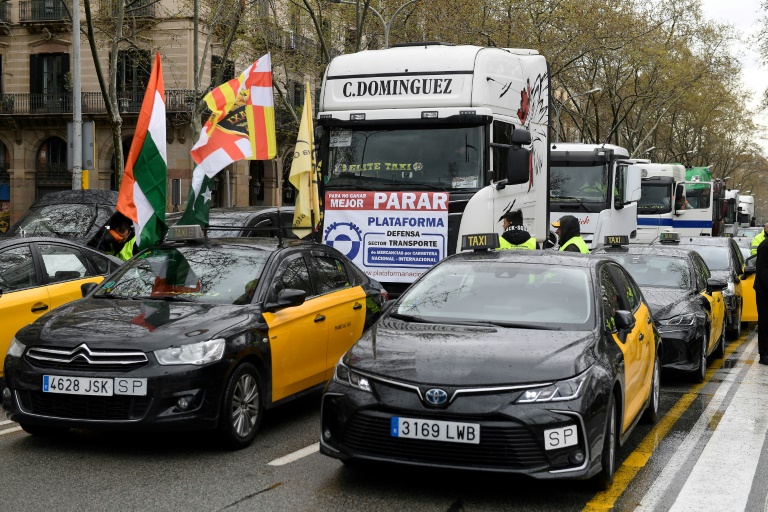 Caminhoneiros da Espanha já chegam ao 12° dia de greve
