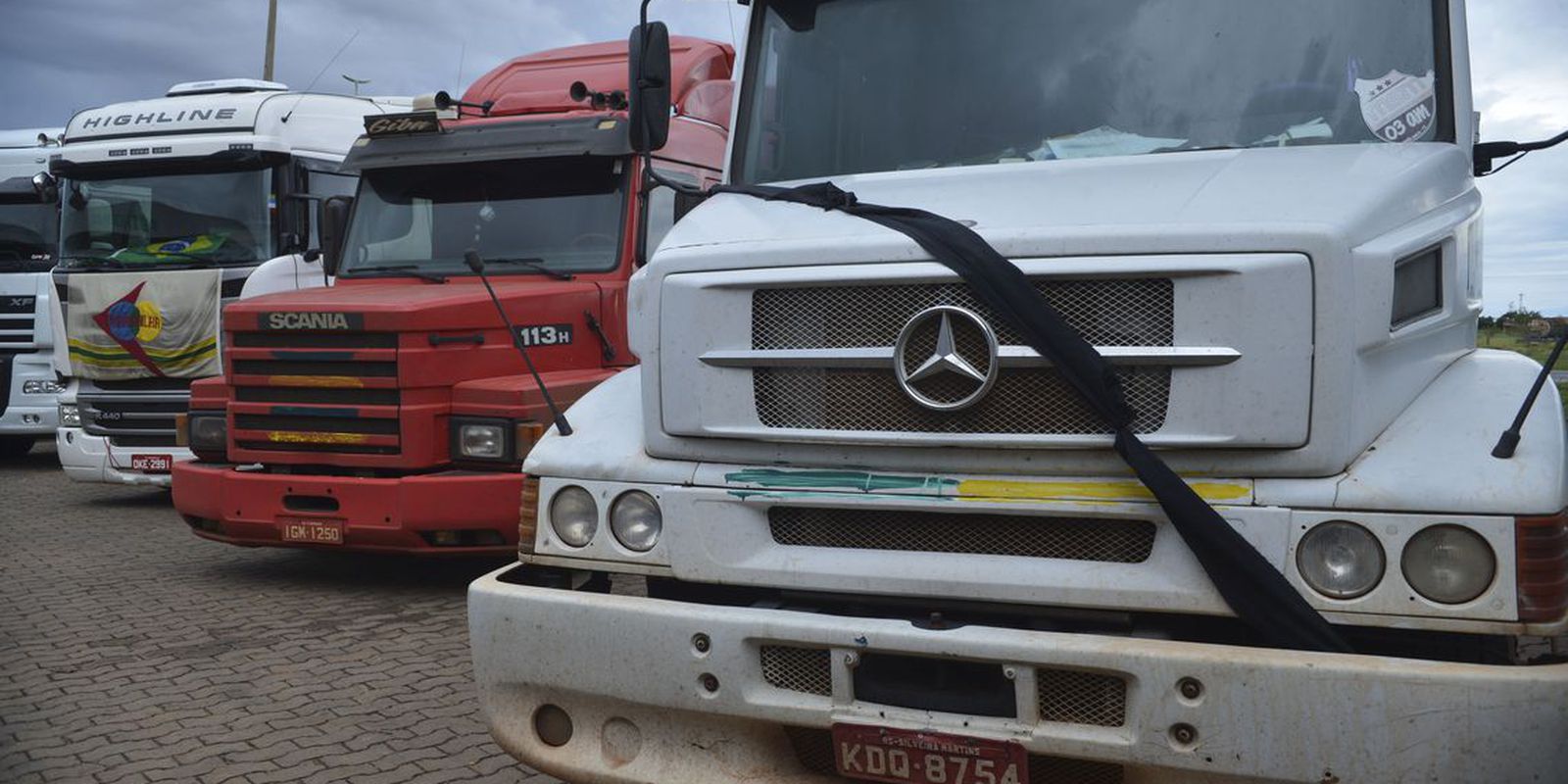 Solução definitiva de como renovar a frota de caminhões velhos de todo Brasil