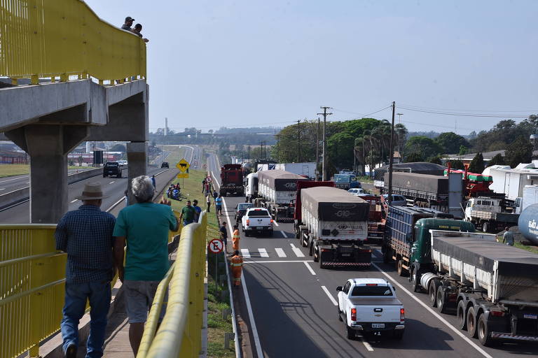Viagens de longa distância podem acabar para caminhões no Brasil