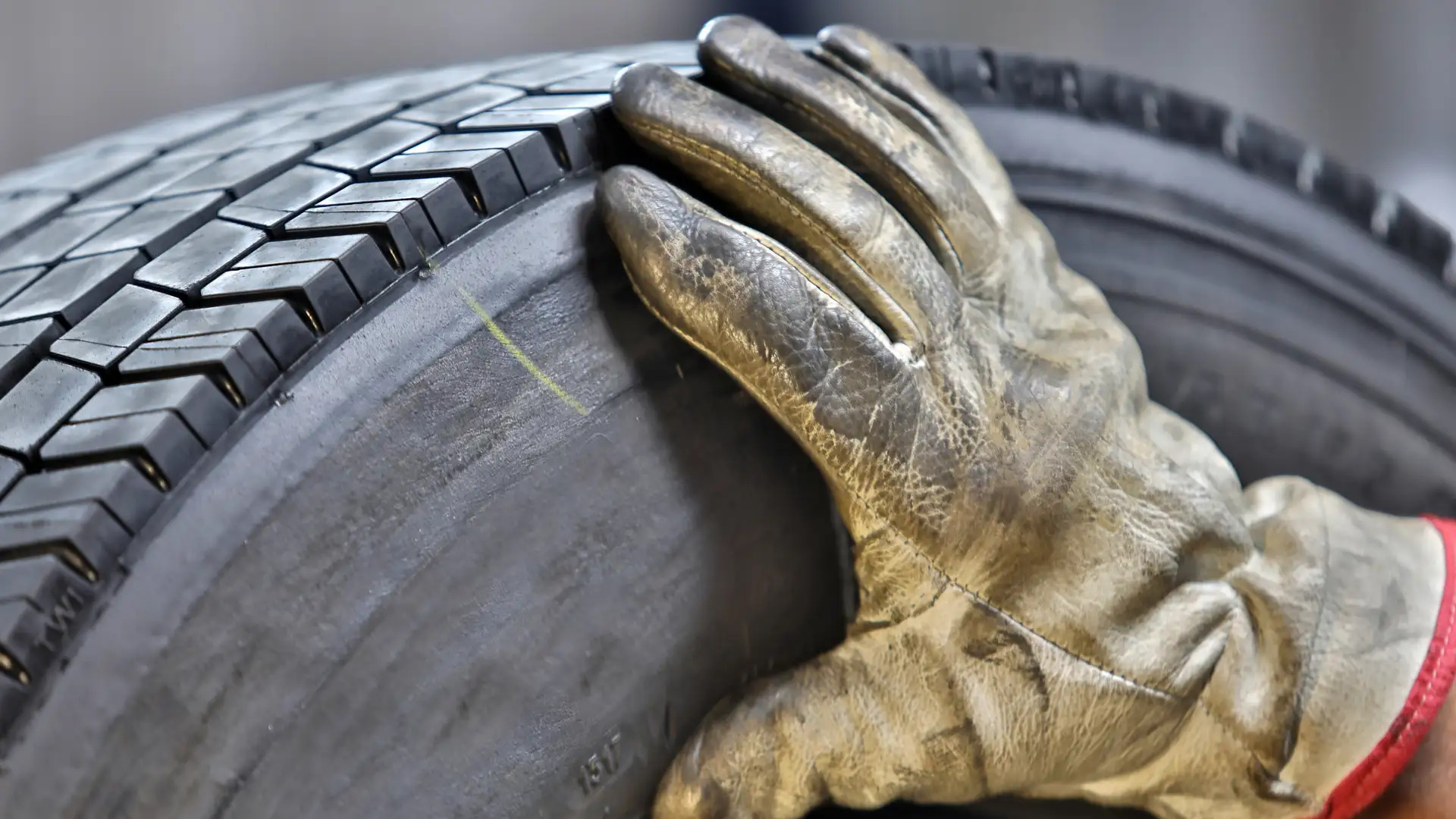 Saiba a diferença entre pneu recapado, recauchutado e remoldado?