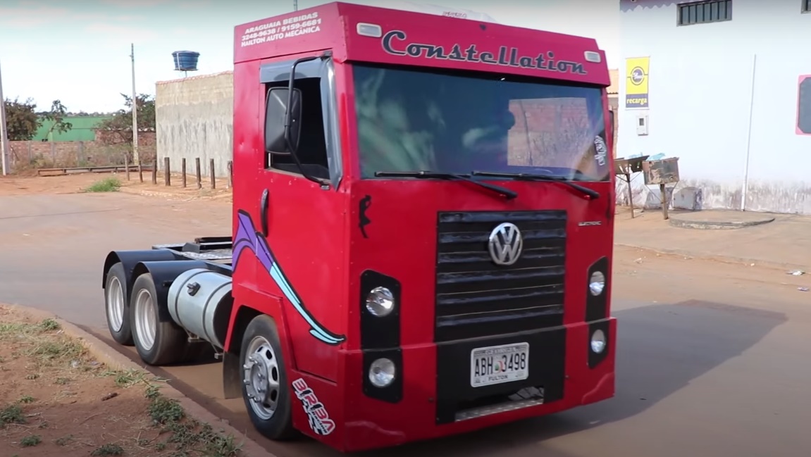 Mini truck o menor caminhão do mundo, feito por um mecânico de forma artesanal
