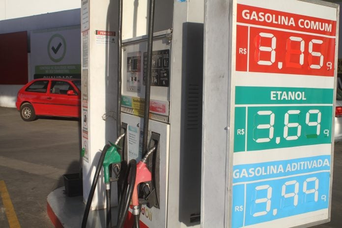 Após redução do teto do Icms confira como ficaria o novo preço da gasolina