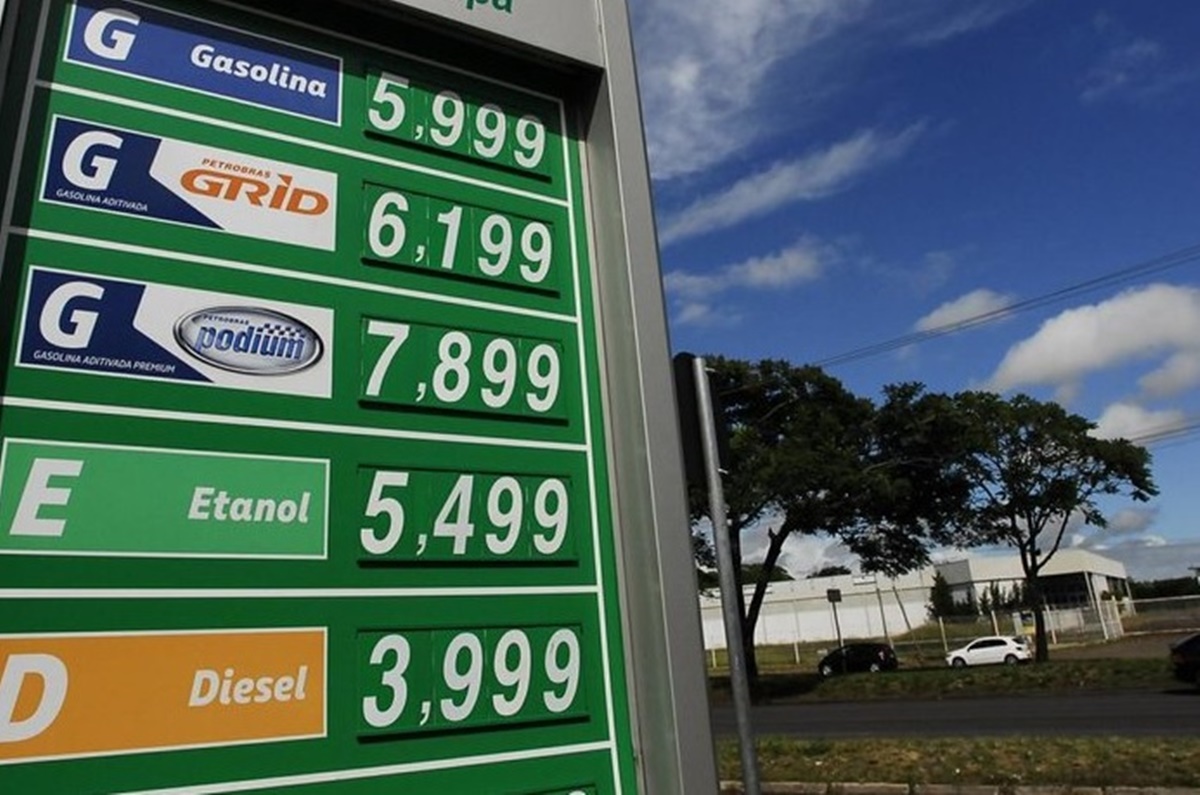 Estados reduzem ICMS após decisão do STF e valor da gasolina baixa