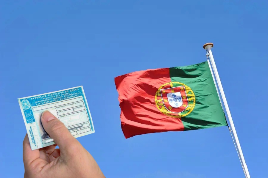 CNH brasileira passa a valer também em Portugal